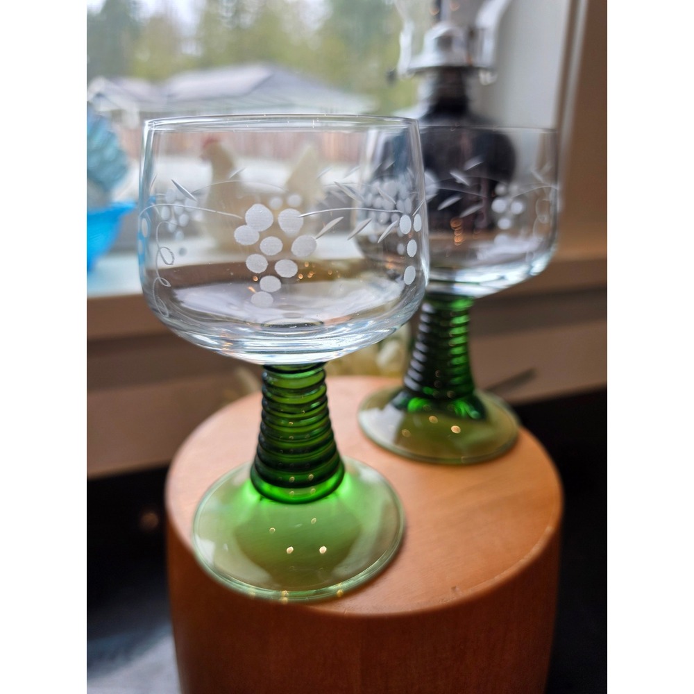 Vintage Luminarc France Roemer Wine Glasses - Green Beehive Stem (Set of 2)